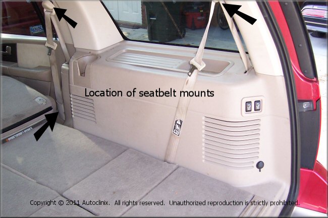 2004 Ford excursion seat belt